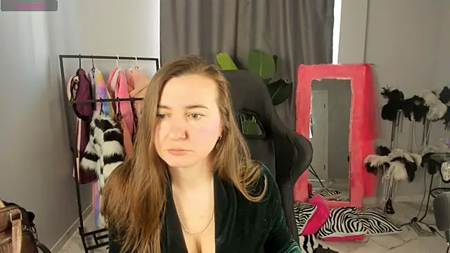 Golden Dragon online show from 04/05/26, 08:33