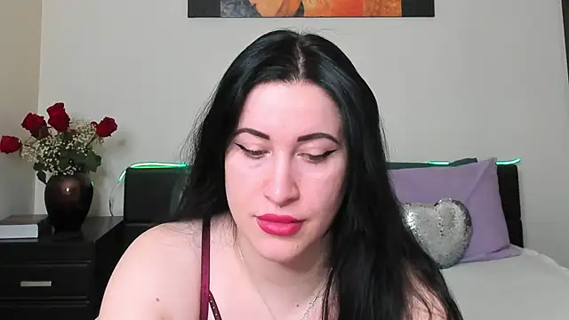 GoldenLunaa online show from 03/31/26, 05:52