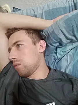 ---Dark--- online show from 04/03/26, 05:22