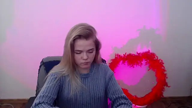 Snapshot of FoxiLana chatting on 02/27/26, 09:09 FoxiLana online show from 02/27/26, 09:09