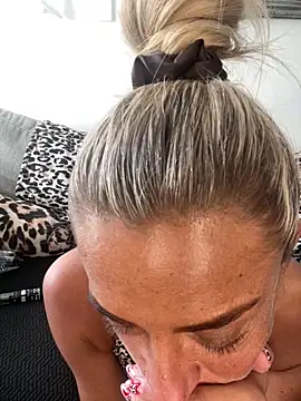 ScarlettGold  online show from 03/31/26, 09:53