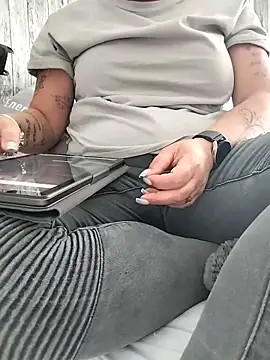 Emma12117 online show from 03/24/26, 09:58