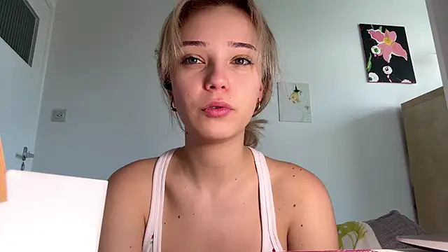 Snapshot of SourMidday chatting on 03/01/26, 08:16 SourMidday online show from 03/01/26, 08:16