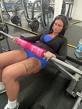 Snapshot of Destinylovex chatting on 02/25/26, 10:36 Destinylovex online show from 02/25/26, 10:36