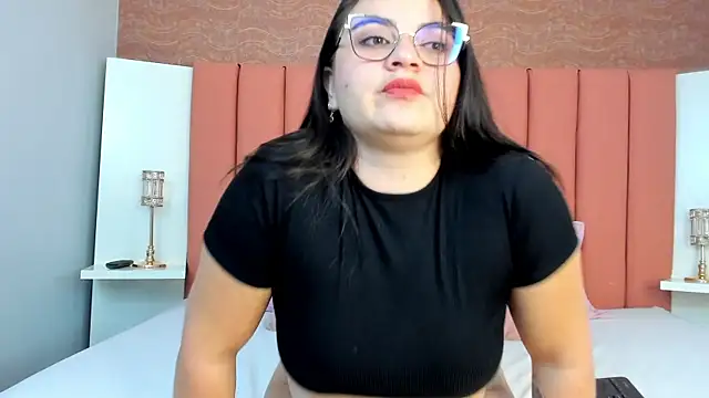 Snapshot of AmaraMonroe chatting on 02/26/26, 12:37 AmaraMonroe online show from 02/26/26, 12:37