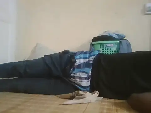 Snapshot of bk231 chatting on 02/18/26, 02:13 bk231 online show from 02/18/26, 02:13