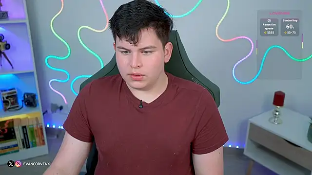 Snapshot of EvanCorvinx chatting on 02/20/26, 02:06 EvanCorvinx online show from 02/20/26, 02:06