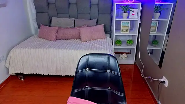 SophyAdams online show from 06/10/26, 11:46