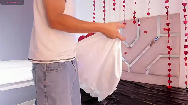 Snapshot of Angel_Lux chatting on 02/25/26, 07:01 Angel Lux online show from 02/25/26, 07:01