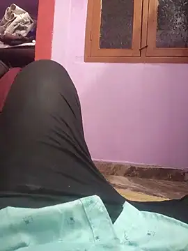 Snapshot of rkr1996kum chatting on 02/28/26, 05:03 rkr1996kum online show from 02/28/26, 05:03