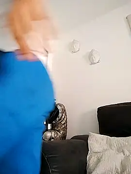 morenitoymorena online show from 04/13/26, 08:31