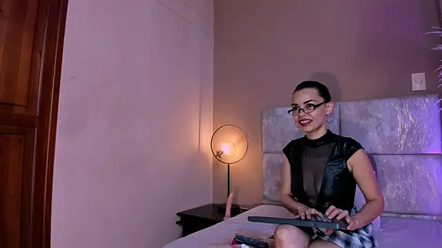 KatrionaNyx online show from 04/29/26, 09:10