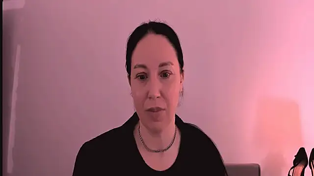 MiaFair online show from 05/16/26, 03:55