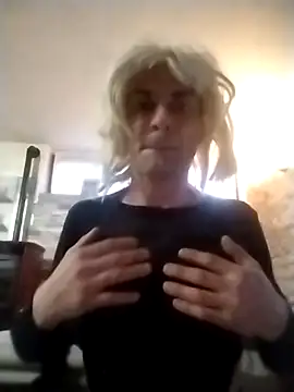 marti 8 online show from 03/15/26, 05:46