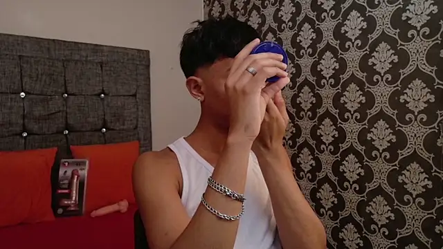Little Twink19x online show from 05/27/26, 07:44