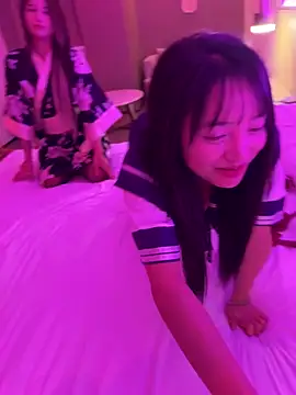 zhuendong000001 online show from 04/15/26, 04:58