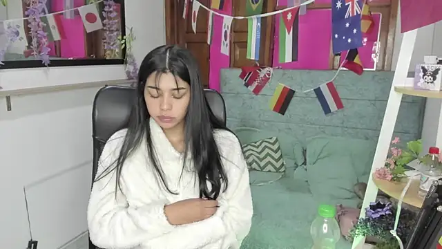 Aysha winxs online show from 07/07/26, 06:47