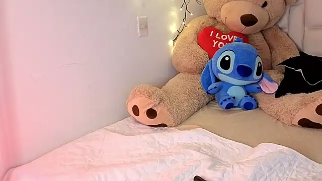 AriaKyle online show from 03/18/26, 04:26