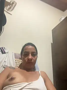 yesica2507 online show from 02/19/26, 02:57