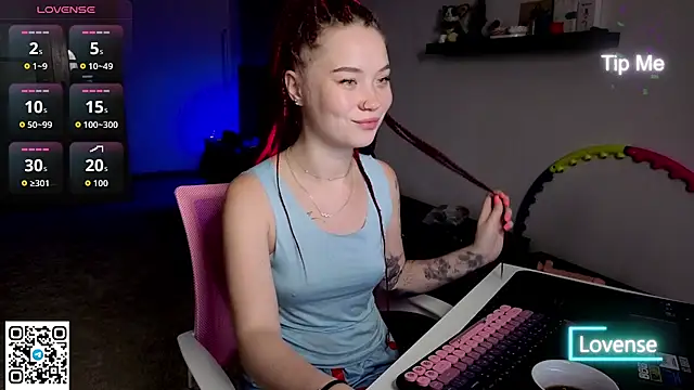 Snapshot of WendyCandy18 chatting on 07/17/26, 02:40 WendyCandy18 online show from 07/17/26, 02:40