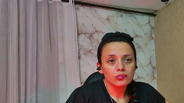 QueenSallyDesire online show from 04/10/26, 03:01