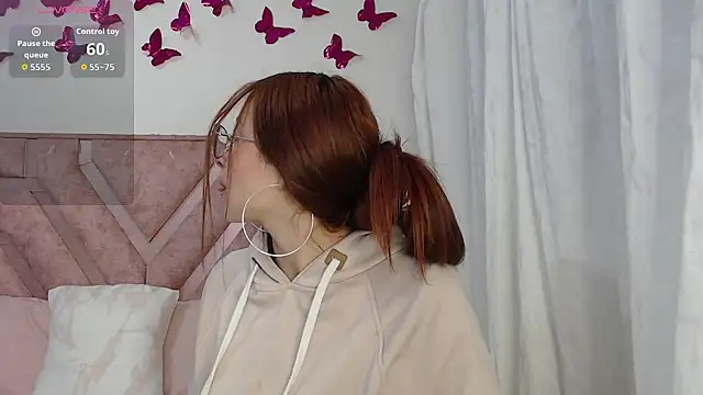 Roxy-Fox  online show from 03/28/26, 03:06