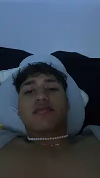 Alejandroml2 online show from 04/10/26, 07:57