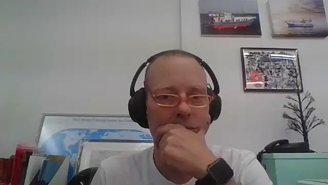 Snapshot of truble78 chatting on 07/10/26, 10:29 truble78 online show from 07/10/26, 10:29