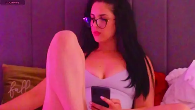 LauraDelightX online show from 06/19/26, 05:23