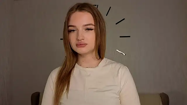 Snapshot of SolLocy chatting on 03/01/26, 06:04 SolLocy online show from 03/01/26, 06:04