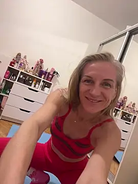 Snapshot of Faiiry_ chatting on 03/02/26, 02:47 Faiiry online show from 03/02/26, 02:47