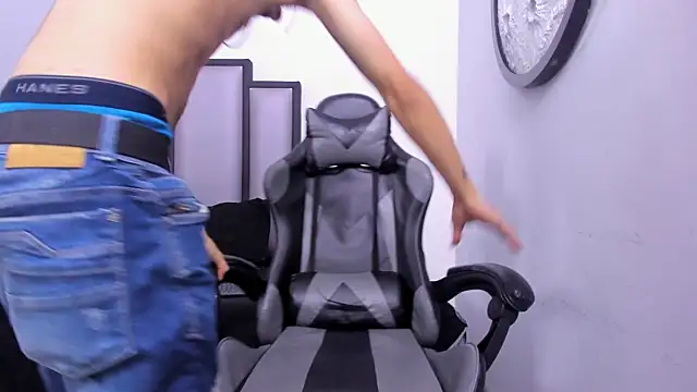 Endrick-23 online show from 03/22/26, 04:05