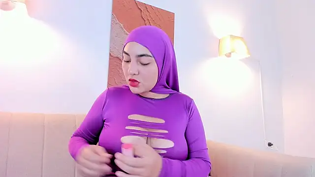 Malika Noor online show from 05/07/26, 02:11