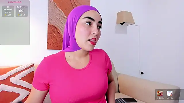 Malika Noor online show from 05/26/26, 02:57