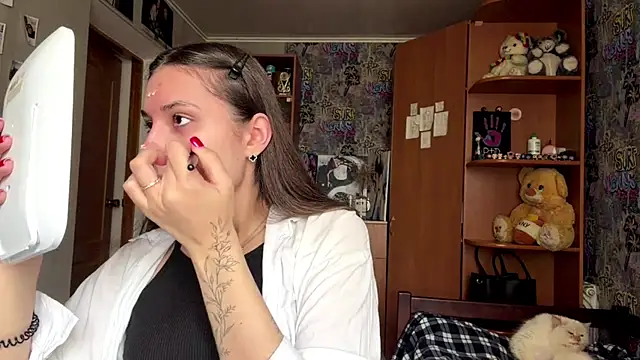 poly princess online show from 04/16/26, 12:17