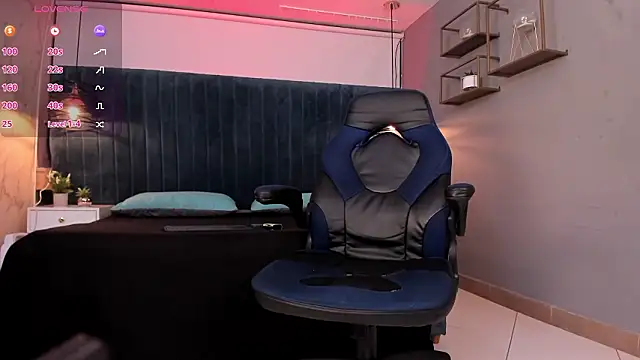 Snapshot of liam_es chatting on 02/25/26, 02:32 liam es online show from 02/25/26, 02:32