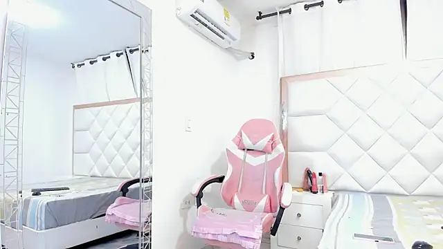 michelleblair1 online show from 03/20/26, 01:27