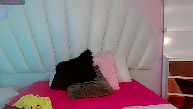 Daniiela Ember online show from 03/09/26, 05:00