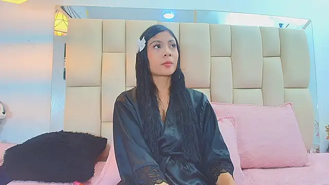 Snapshot of Lana_Sliim chatting on 03/06/26, 12:12 Lana Sliim online show from 03/06/26, 12:12