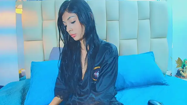 Snapshot of Lana_Sliim chatting on 03/12/26, 12:11 Lana Sliim online show from 03/12/26, 12:11