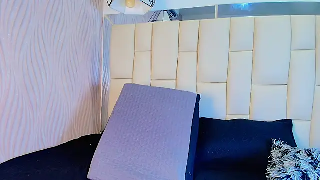 Snapshot of Lana_Sliim chatting on 04/01/26, 12:06 Lana Sliim online show from 04/01/26, 12:06