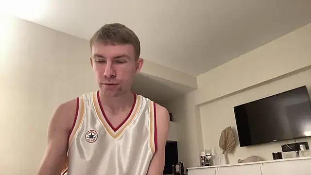 Snapshot of mikenjay chatting on 02/23/26, 06:27 mikenjay online show from 02/23/26, 06:27