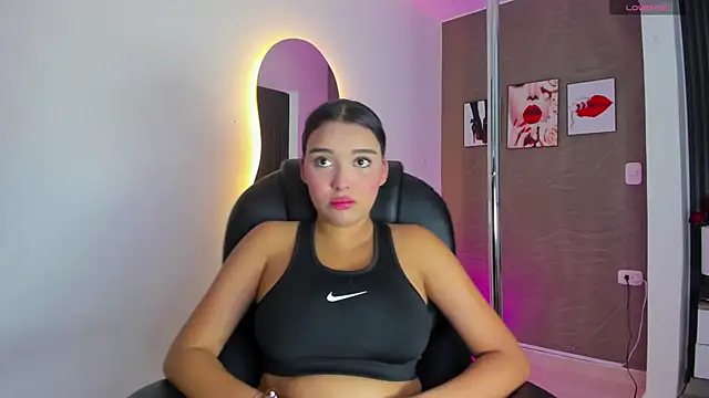 Snapshot of Tiphanysalvatore chatting on 03/02/26, 10:49 Tiphanysalvatore online show from 03/02/26, 10:49