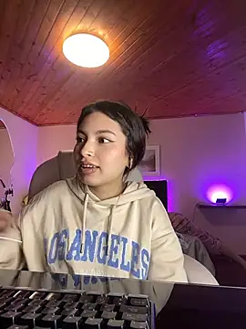 Mady Pink online show from 03/17/26, 04:28