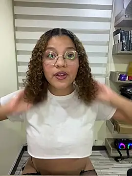 KendyLove  online show from 05/04/26, 04:41