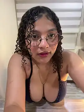 Snapshot of KendyLove_ chatting on 06/05/26, 04:52 KendyLove online show from 06/05/26, 04:52