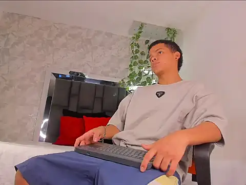 Snapshot of PATRIICKMILLER chatting on 03/02/26, 03:41 PATRIICKMILLER online show from 03/02/26, 03:41