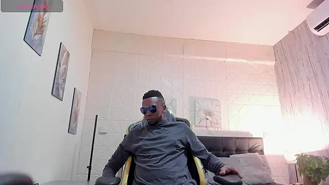 Snapshot of bray_1999 chatting on 02/23/26, 03:26 bray 1999 online show from 02/23/26, 03:26