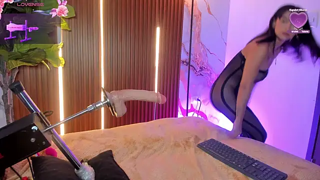 Antonella Moretti  online show from 04/05/26, 03:04