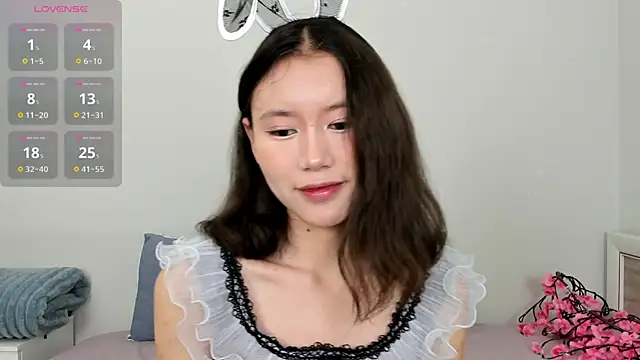 Snapshot of Kiraeko chatting on 07/11/26, 10:00 Kiraeko online show from 07/11/26, 10:00
